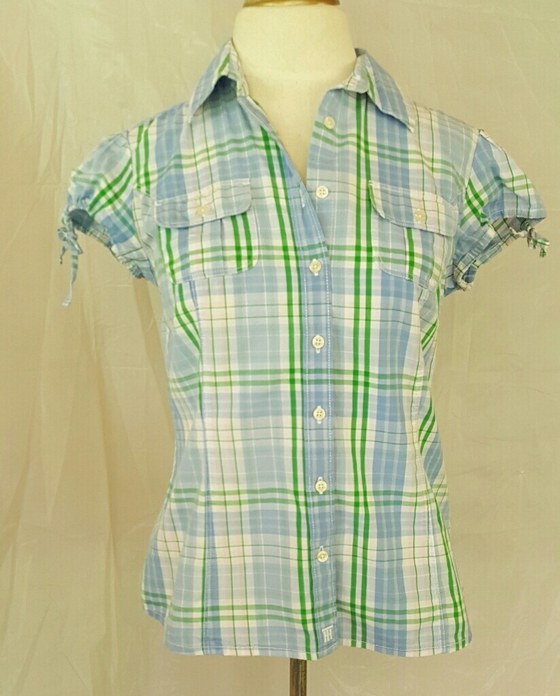 ⬇$30 Tommy Hilfiger SP plaid button up shirt